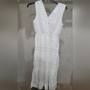 White summer dress sz large